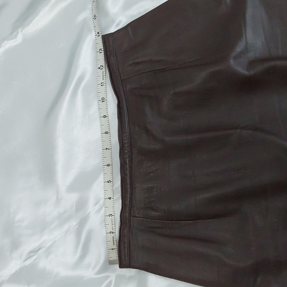 Ann Taylor Leather Mini Skirt Chocolate Brown, Fully Lined, Darted, Size 6 - Picture 6 of 15